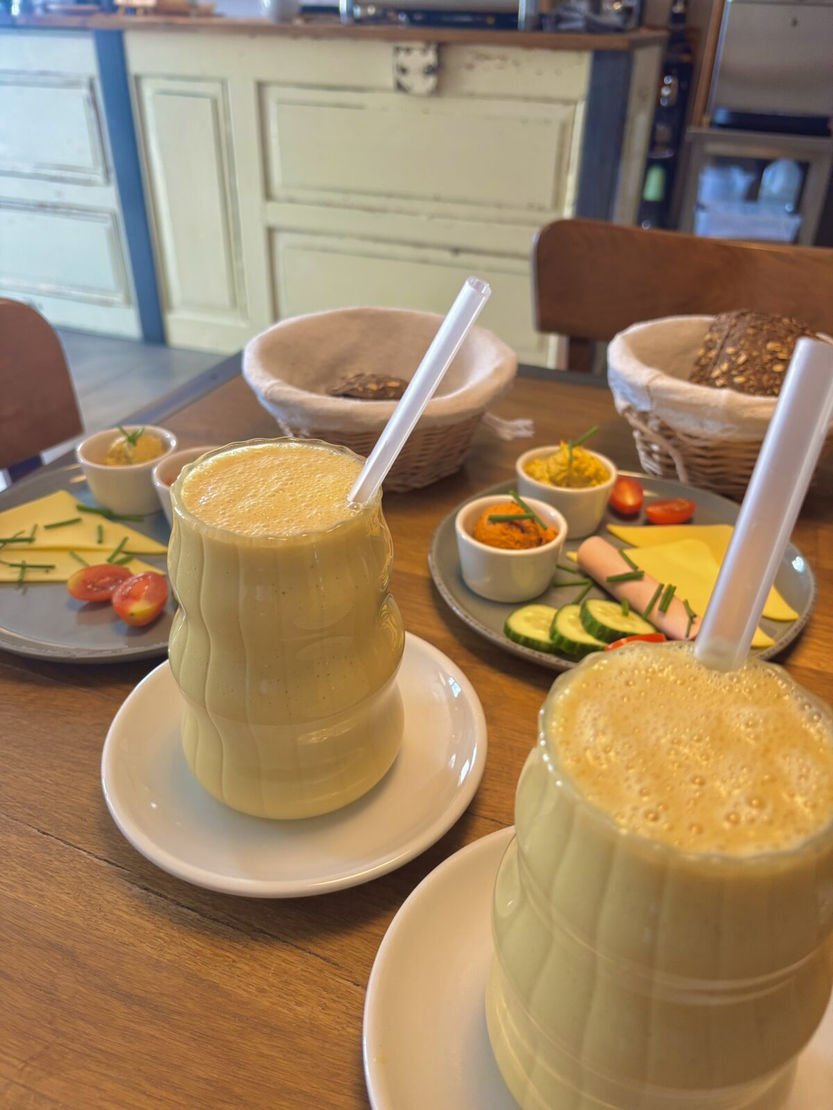 Gelbe Smoothies